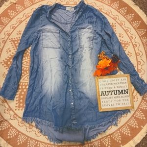 EUC long Zenana chambray snap button shirt with fray edges size XL
